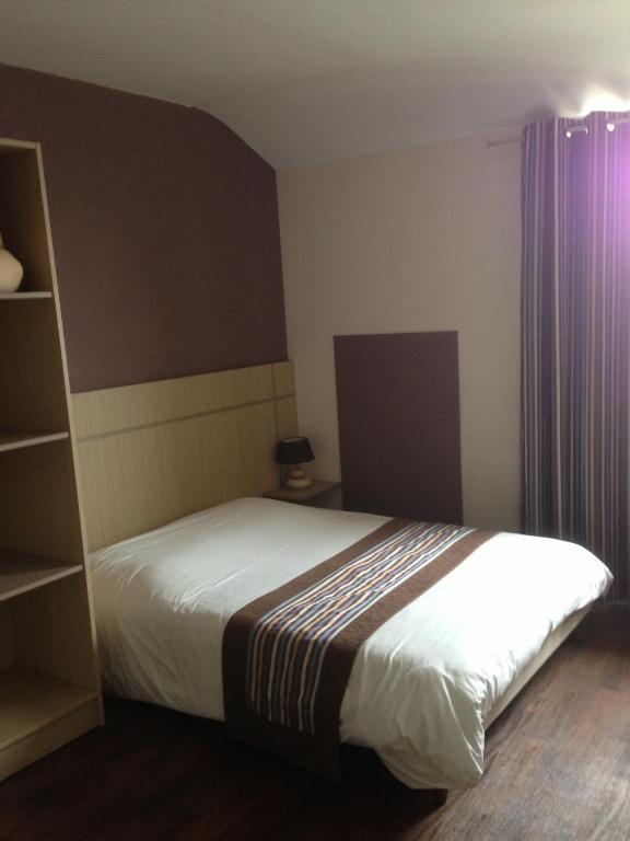 Hotel La Tour D'Auvergne Pont-l'Abbe Phòng bức ảnh